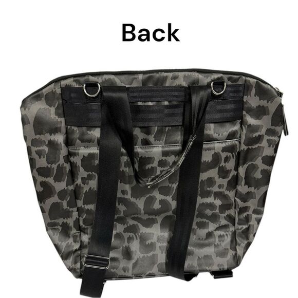 Petunia Pickle Bottom Cinch Convertible Leopard Grey Black Diaper Bag Backpack - Picture 2 of 7